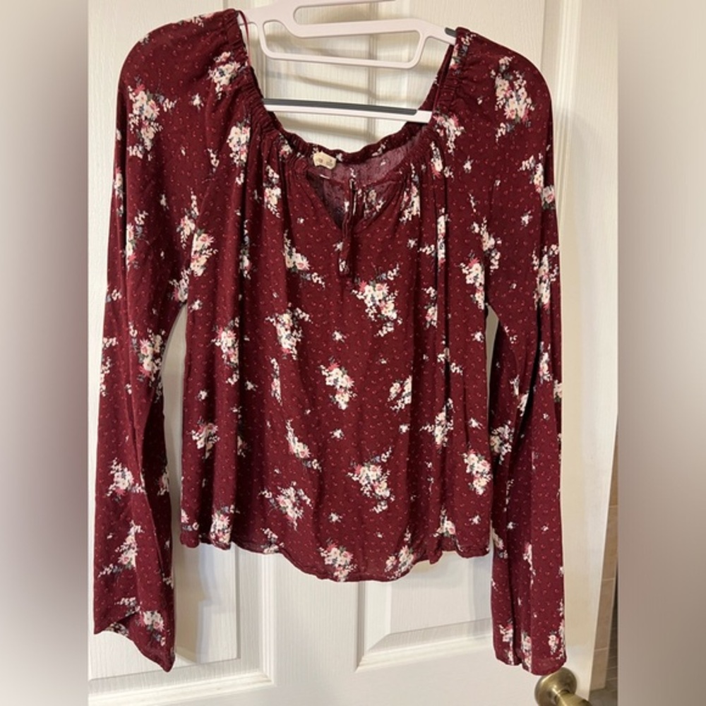 Hollister Boho Style Maroone Floral Top Sz XS